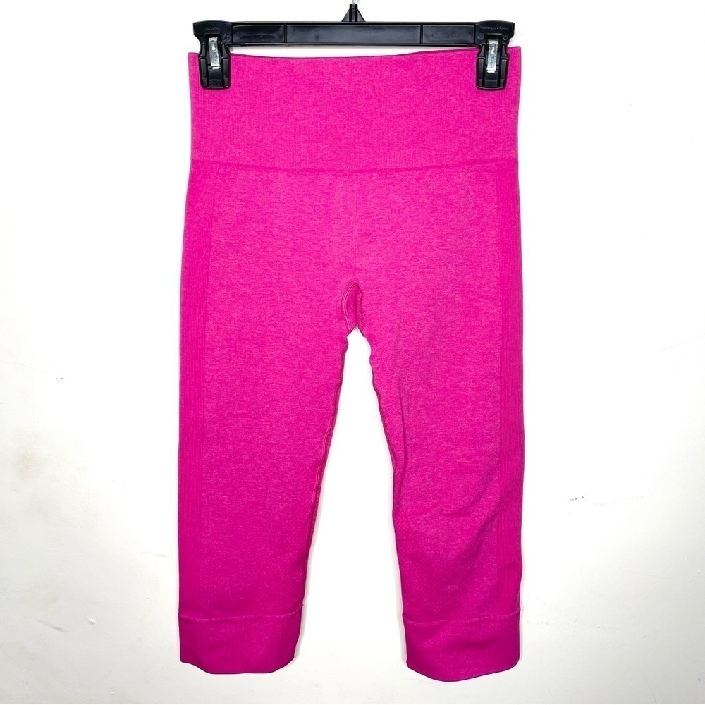 Lululemon Free To Flow Crop 17” Legging Magenta Sz 4 - Picture 5 of 12